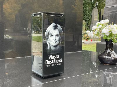 Lucerna s tváří XL