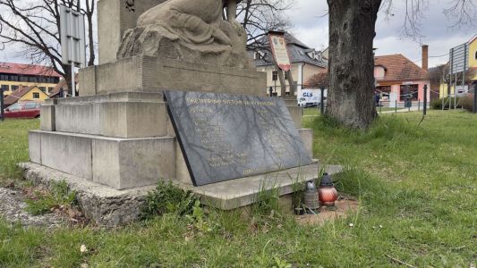 Monument renovation