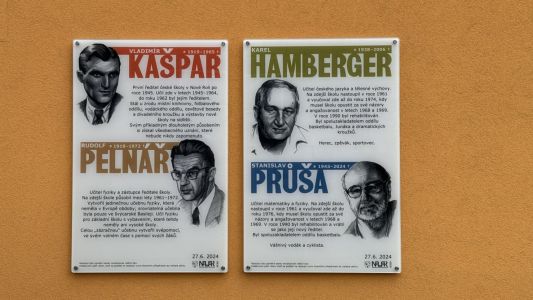 Glass memorial plaque